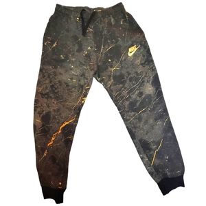 New NIKE Marble Gold Black size small